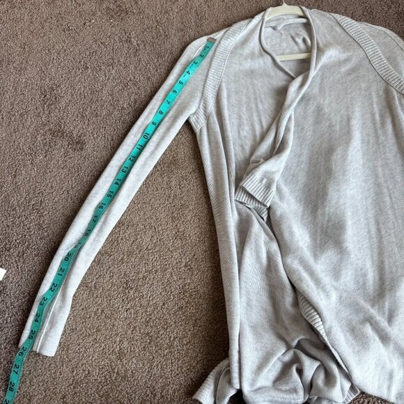Lululemon Express Yourself Wrap Cardigan Size 4 balletcore dance oversized gray - Picture 7 of 8